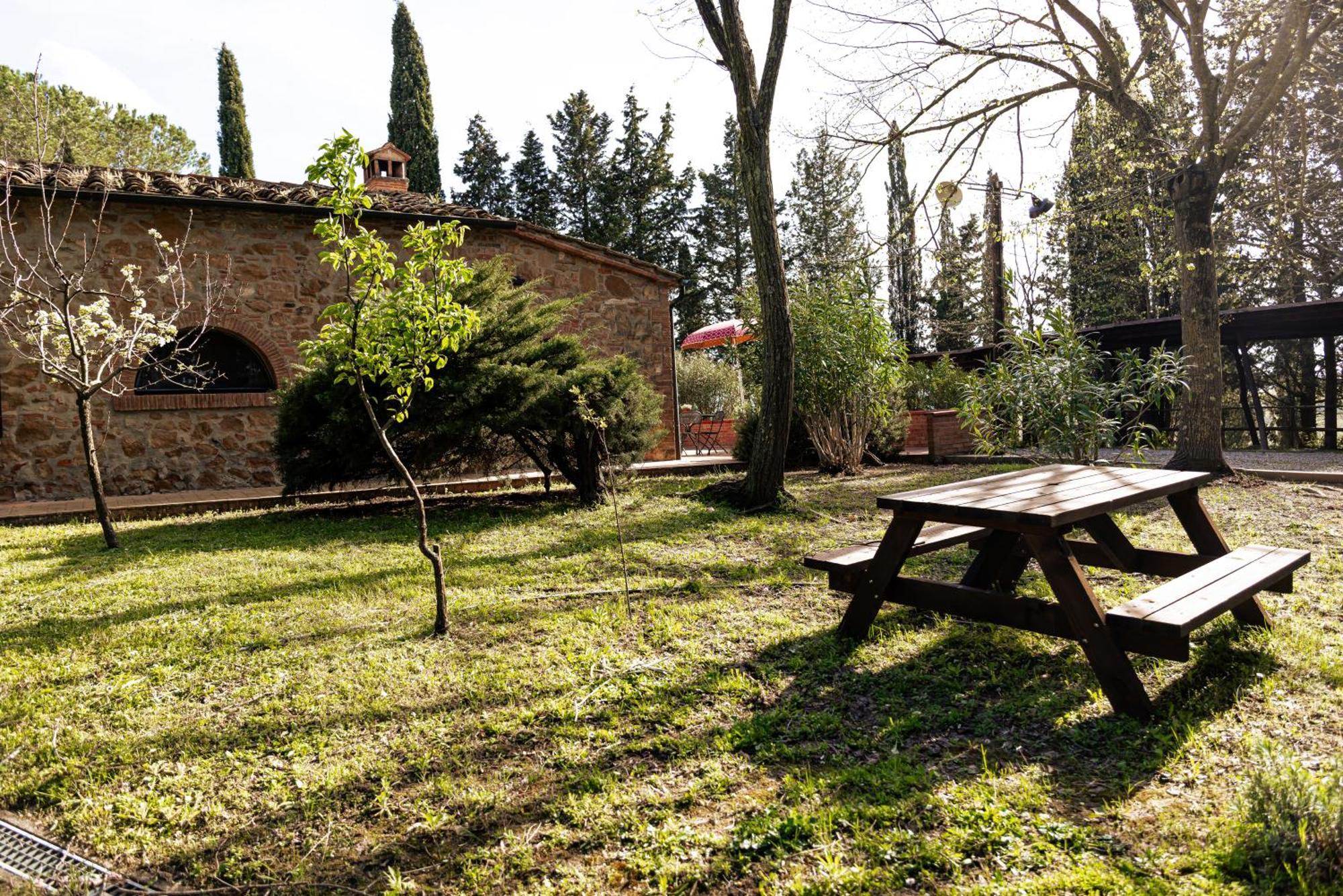 Borgo Il Poggio Agritourismo Villa Монтайоне Екстериор снимка