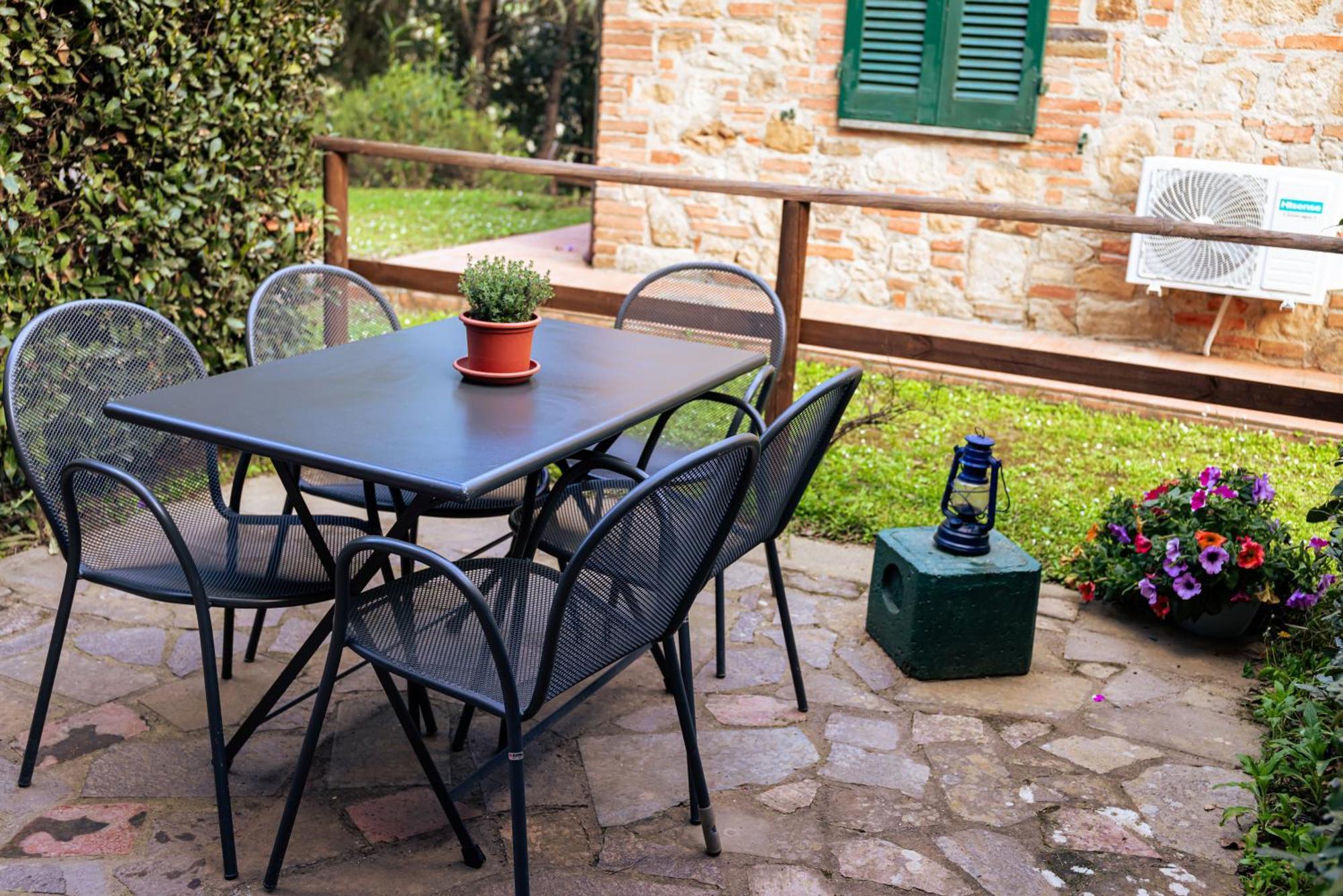 Borgo Il Poggio Agritourismo Villa Монтайоне Екстериор снимка